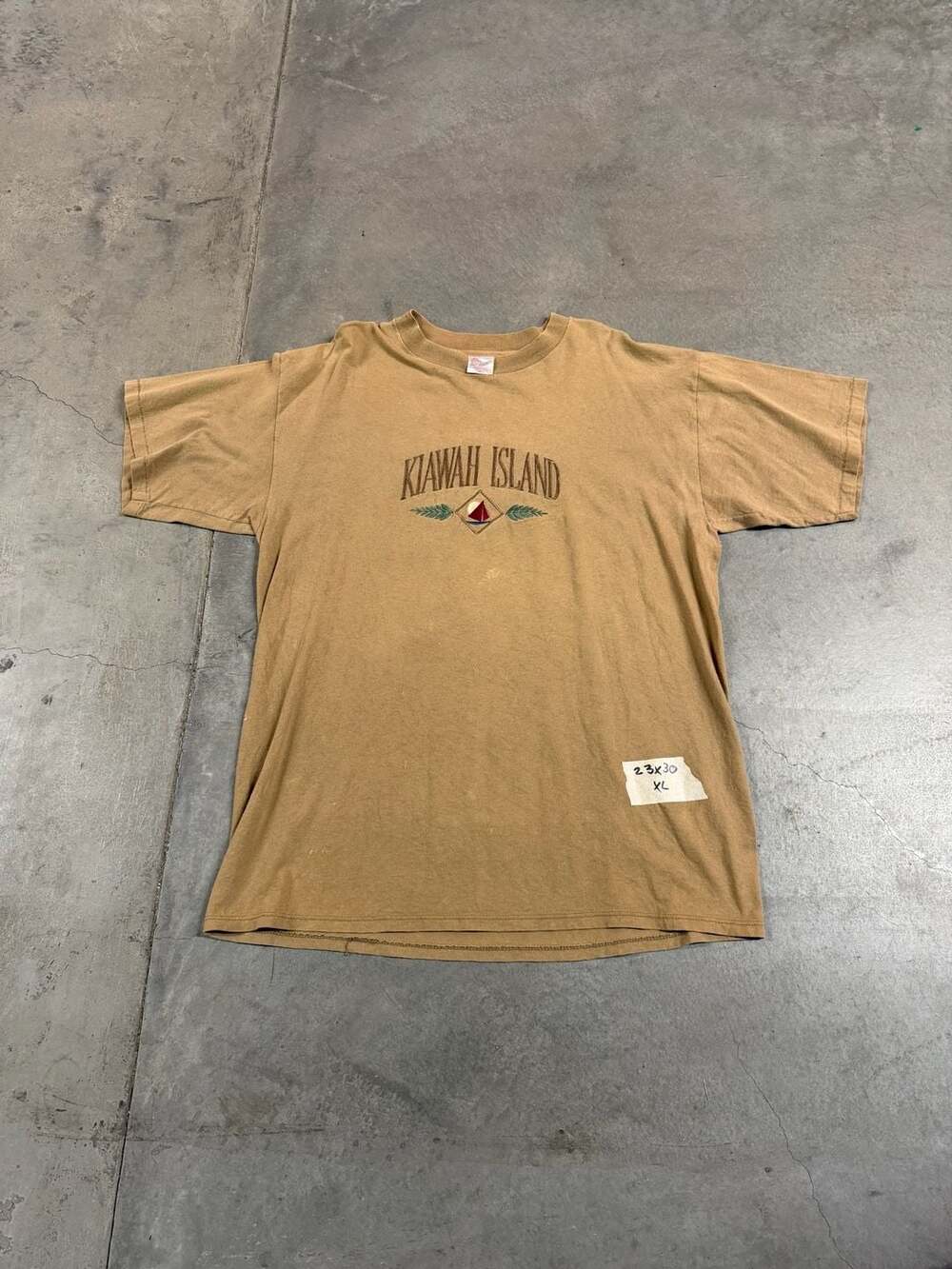 Vintage Kiawah Island Embroidered Sailing Motif Tan T-Shirt